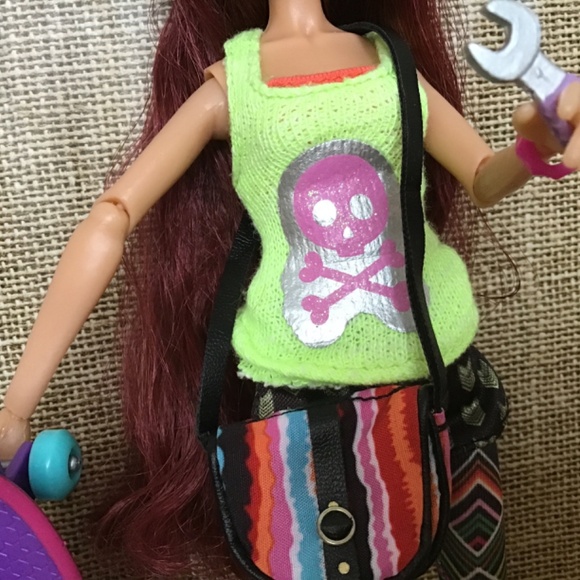 Project MC2 Camryn Doll - Picture 4 of 9
